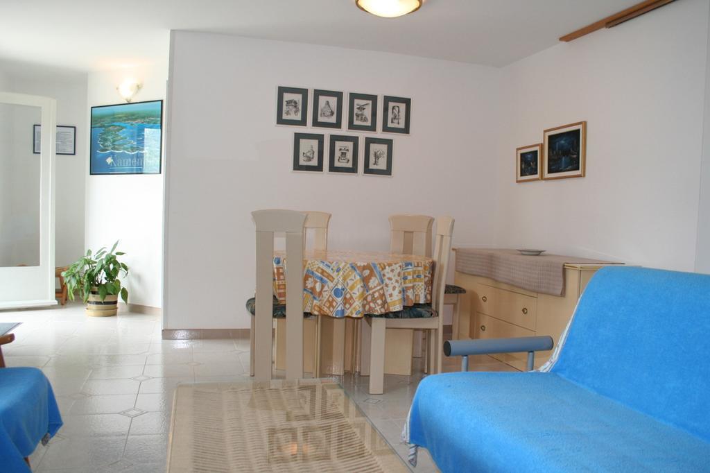 Apartments Lada 1217 Premantura Exterior photo